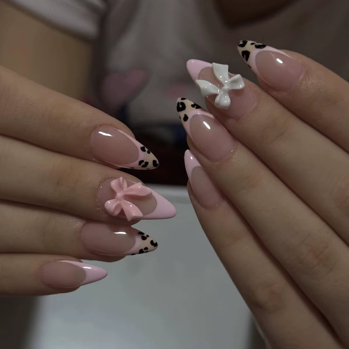 24Pcs Pink French Style Fake Nails 3D Bowknot Designs Short Square Press on Nails Sweet Korean Fashion False Nail for Women Girl